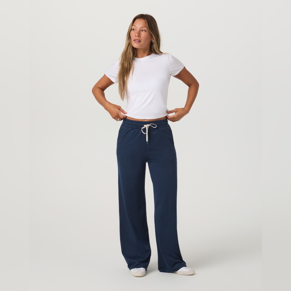 NWT Vuori Halo Essential Wideleg Pant in Blue Coast Heather - Picture 5 of 12